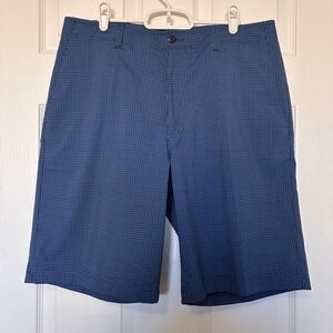 Ben Hogan Golf Shorts Men's Size 34 Blue Windowpane, 10” Inseam, Mid-Rise